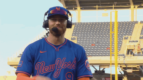 Brandon Nimmo Thumbs Up animated GIF