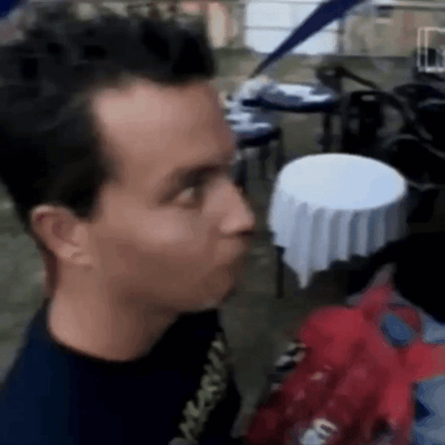 Mark Hoppus in Blink-182 (1999), Skeptical and Weirded Out reaction animated GIF